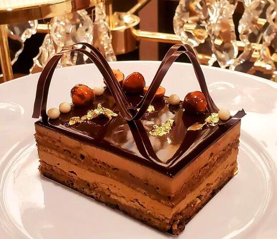 クリスマスケーキ
【　ガトーオペラ　】
