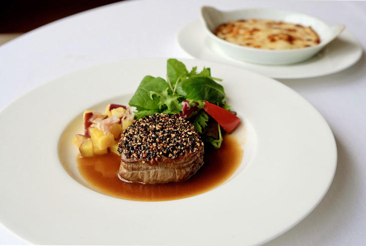 LES VIANDES
肉料理